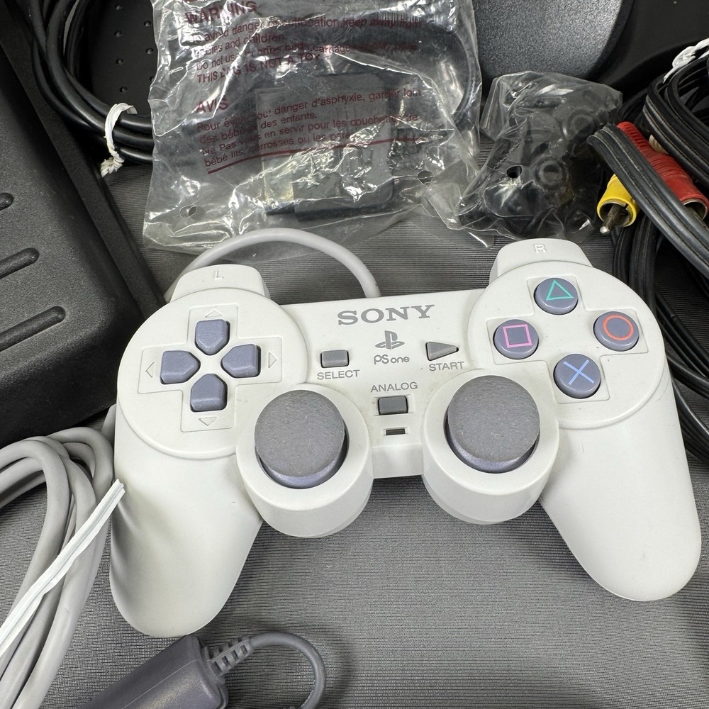 PS One Console And Racing‎ Bundle - Picture 6 of 16
